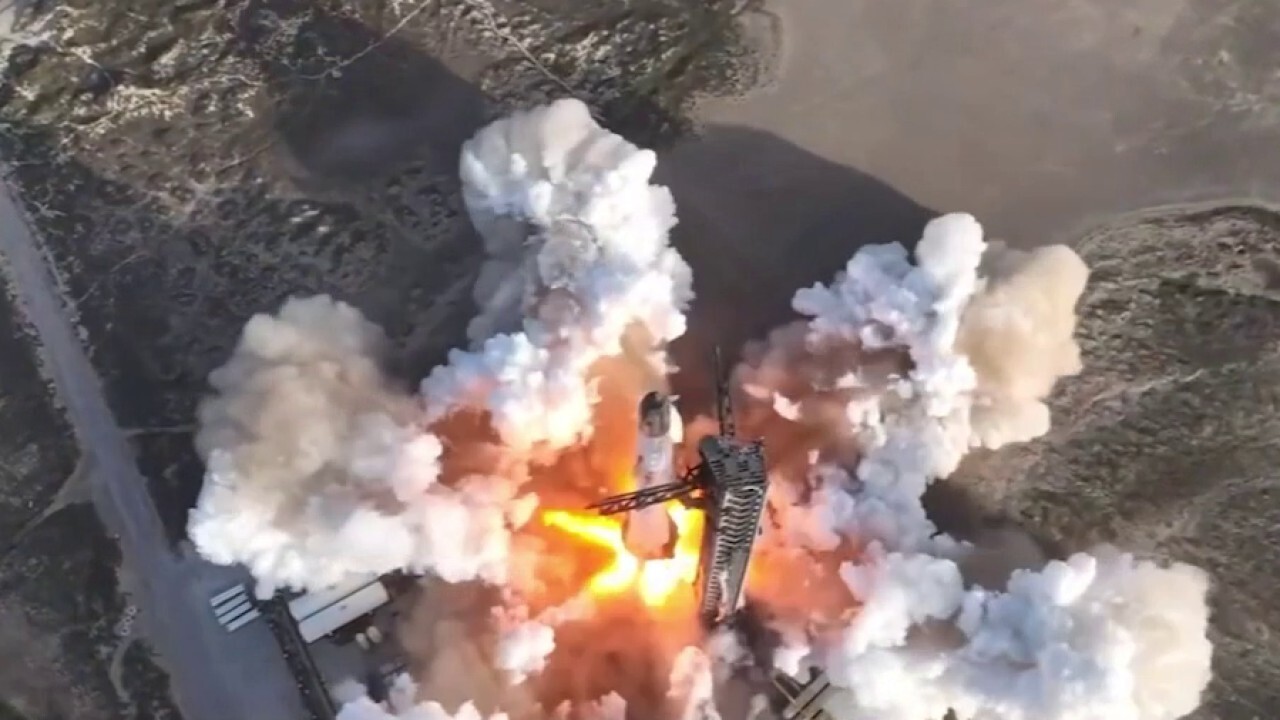 Starship successfully launched on Thursday for its eighth suborbital flight test in Boca Chica Beach, Texas. (Credit: SpaceX)